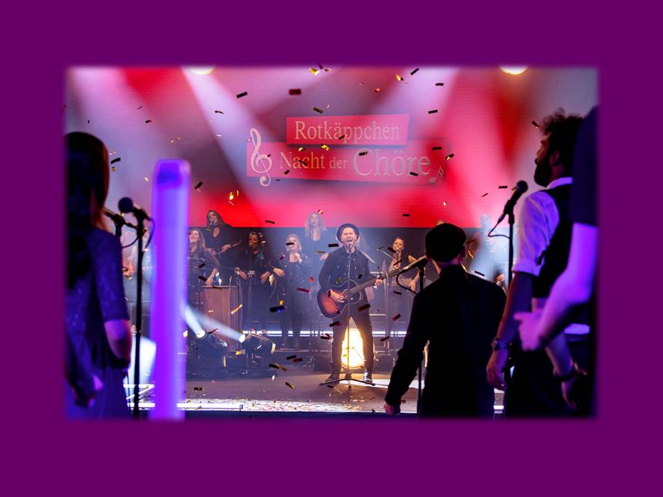 The Rotkäppchen Night of Choirs with German music star Johannes Oerding will be broadcasted on TVNOW from October 25 to November 22 (Copyright: Rotkäppchen Mumm Sektkellereien | Photographer: Morris Mac Matzen)