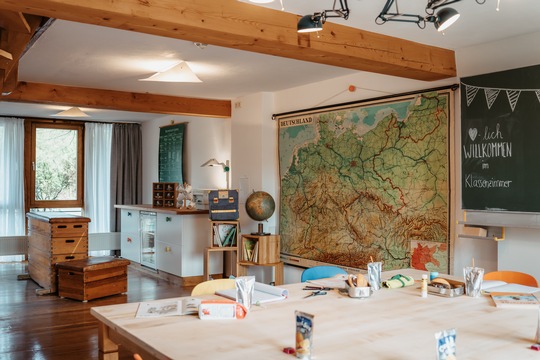 German conference hotel "Gut Hühnerhof", meeting room with look & feel of a school classroom