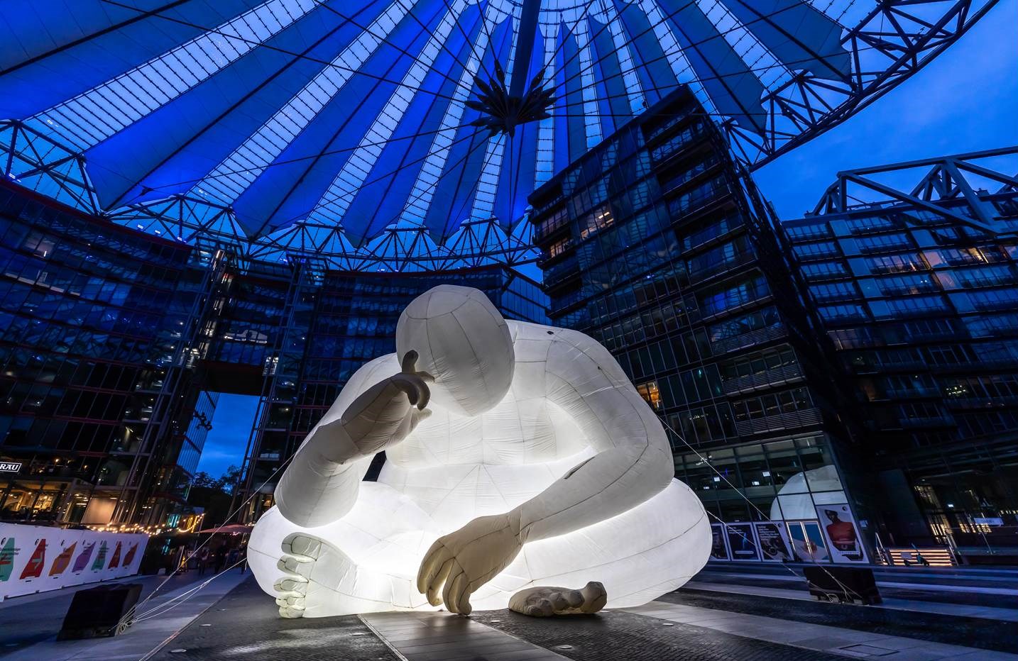 Artwork MAN, The Center Potsdamer Platz 1, Berlin, Germany (Copyrights: Festival of Lights)