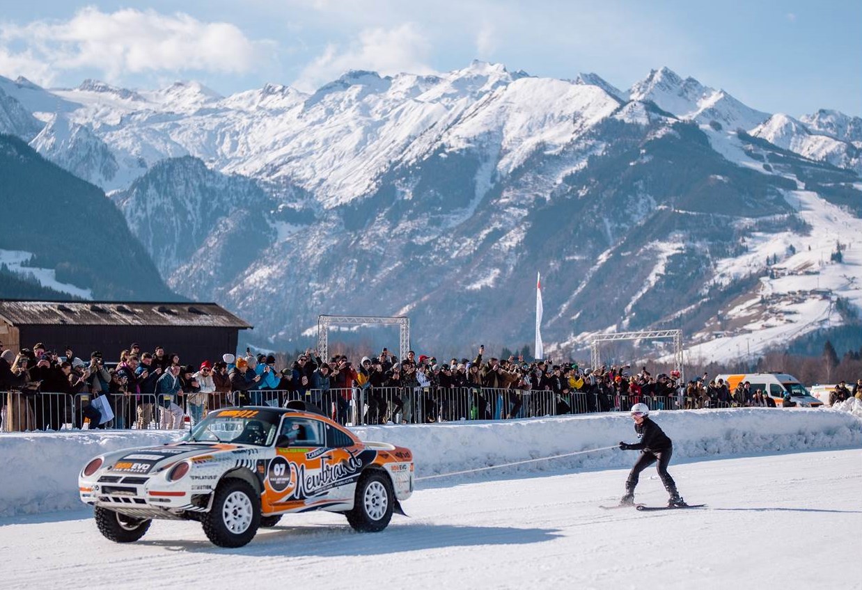 Scene from the spectacular FAT Ice Race 2025 in Zell am See-Kaprun, Austria (Photo / Copyright: MRO – Zell am See-Kaprun)