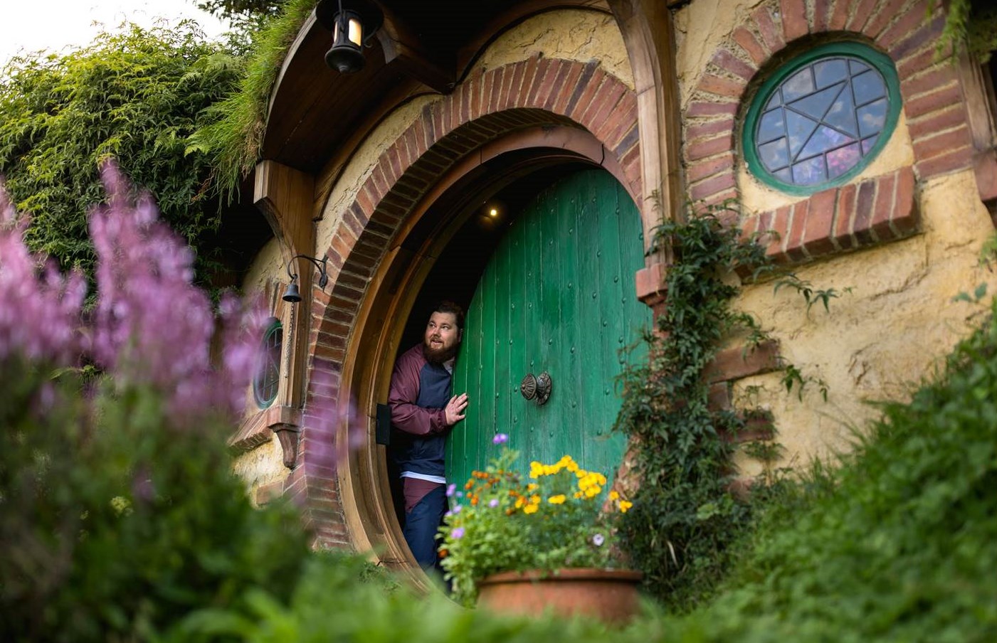 Hobbit Hole (source / copyright: Hobbiton™ Movie Set, Destination New Zealand)