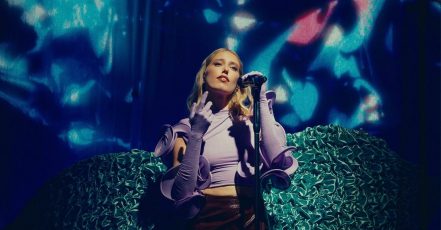 Plant power meets digital community – The Bauer Group featuring singer LEA at OMR 2026 (photo: (Calvin Müller, source: Bauer Group)